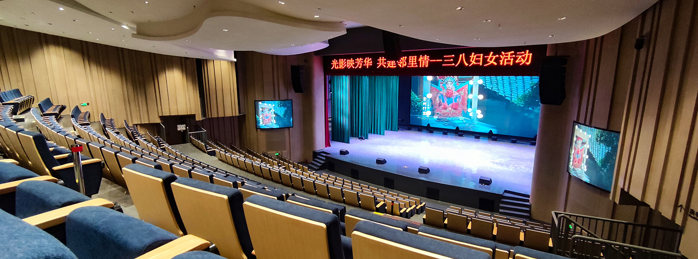 一馆一中心.jpg